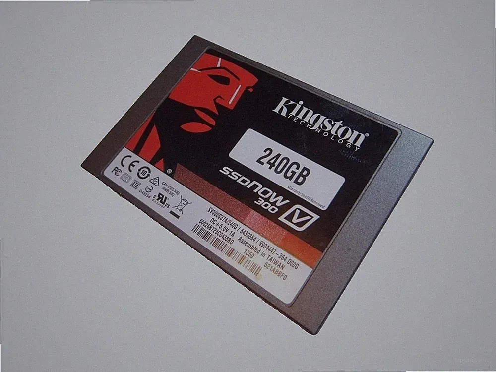 Kingston SSDNow E 240GB Internal 2.5" (SV300S37A/240G) SSD